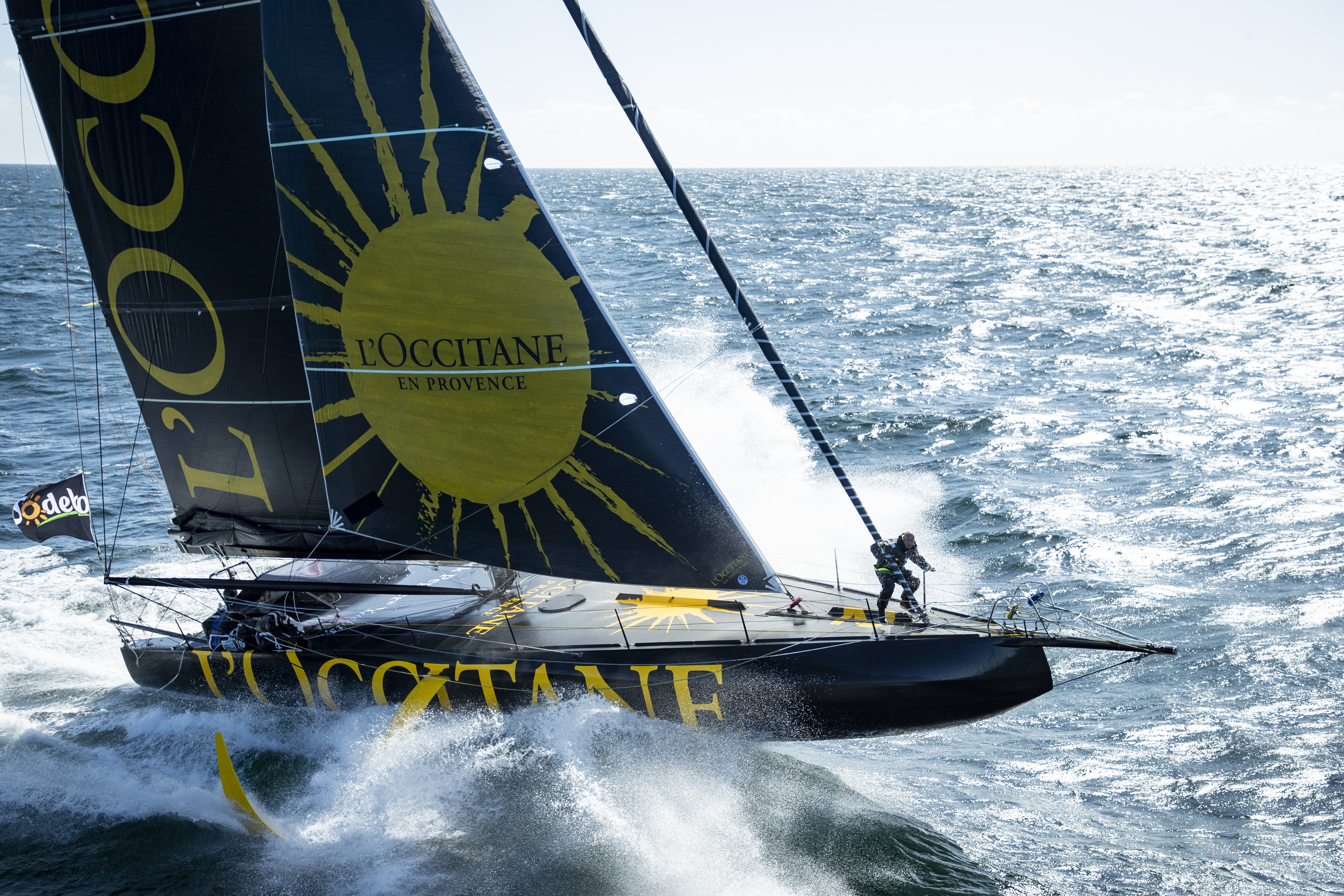 Bateau d'Armel Tripon - Photo Pierre Bouras / L'Occitane en Provence