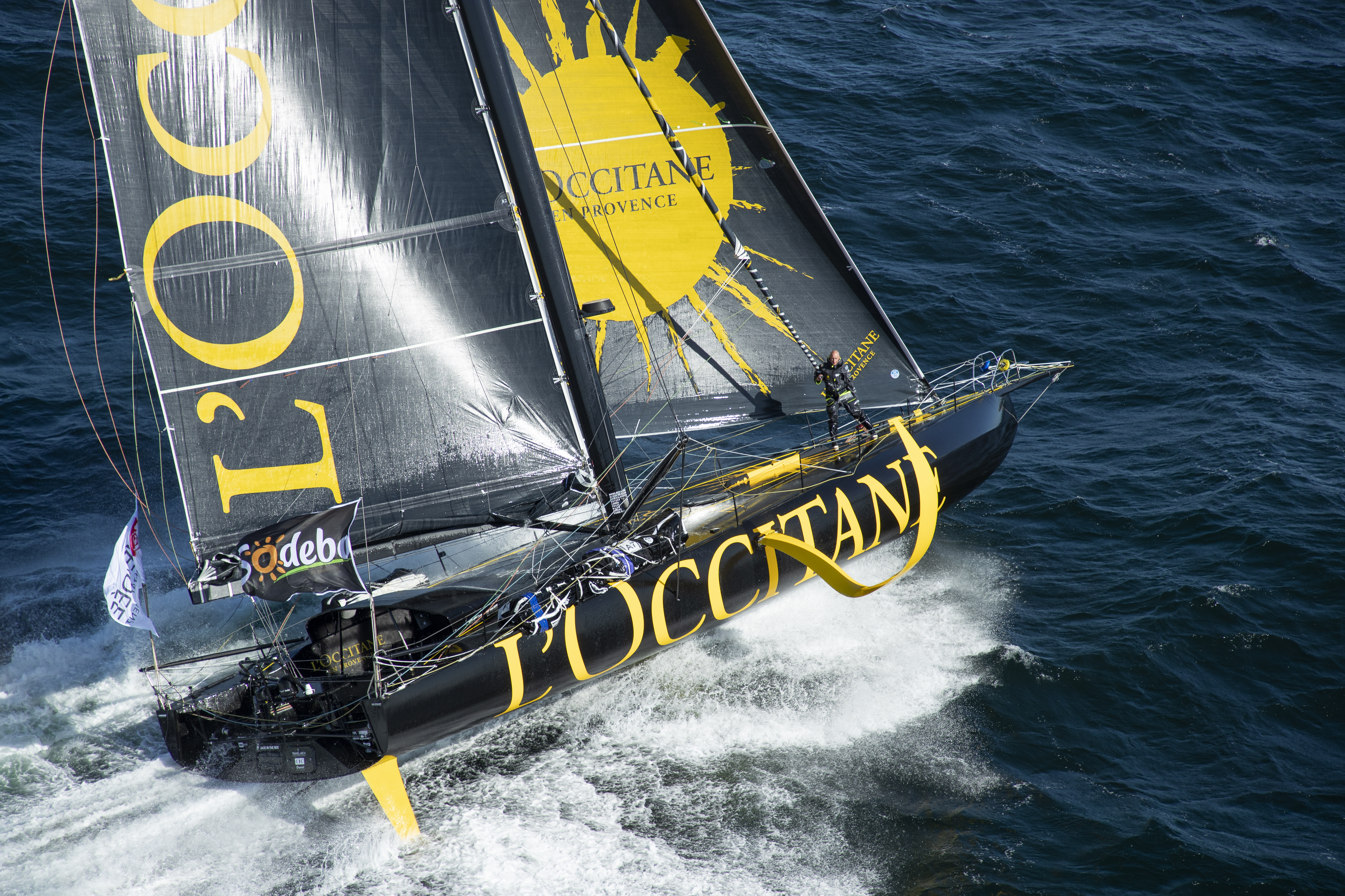 Bateau d'Armel Tripon - Photo Pierre Bouras / L'Occitane en Provence