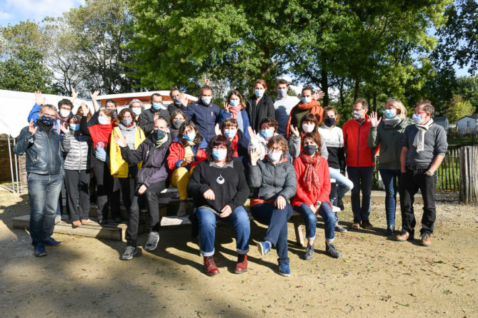 Assemblée de sociétaires de l'ouvre-boîtes 44