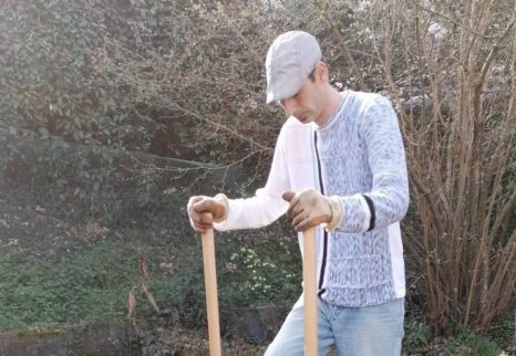 Noureddine Sahraoui, potagiste à CoopChezVous et animateur permaculture à l’Ouvre-Boîtes Vendée