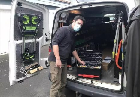 Thomas Drouillay - À Saint-Nazaire, une menuisière et un prestataire multiservices tracent leur chemin entre l’Ouvre-Boîtes, Bâticréateurs et CoopChezVous